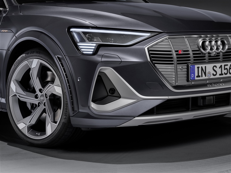 last Rubin emne TechFocus: Audi går foran i udviklingen af lysteknologi til biler - Audi  Aarhus